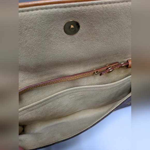 Vintage Louis Vuitton Pochette  "LIVE SHOW TODAY" - Picture 4 of 11